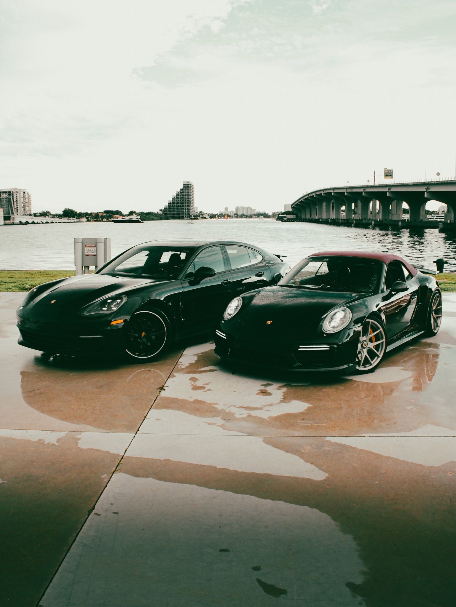 Black | Porsche Panamera